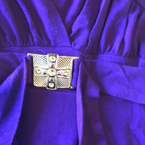 Top - Picture 2 of 3